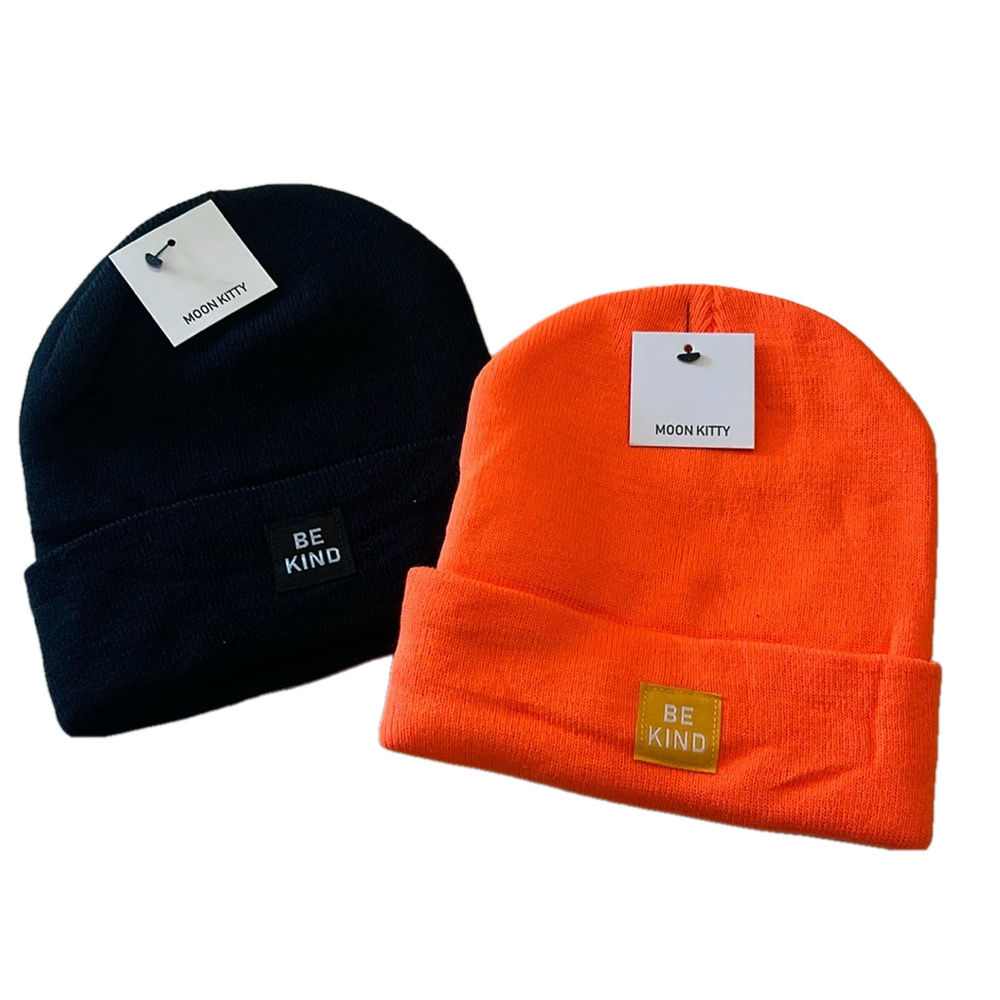 NWT moon, kitty two-piece women’s beanie set